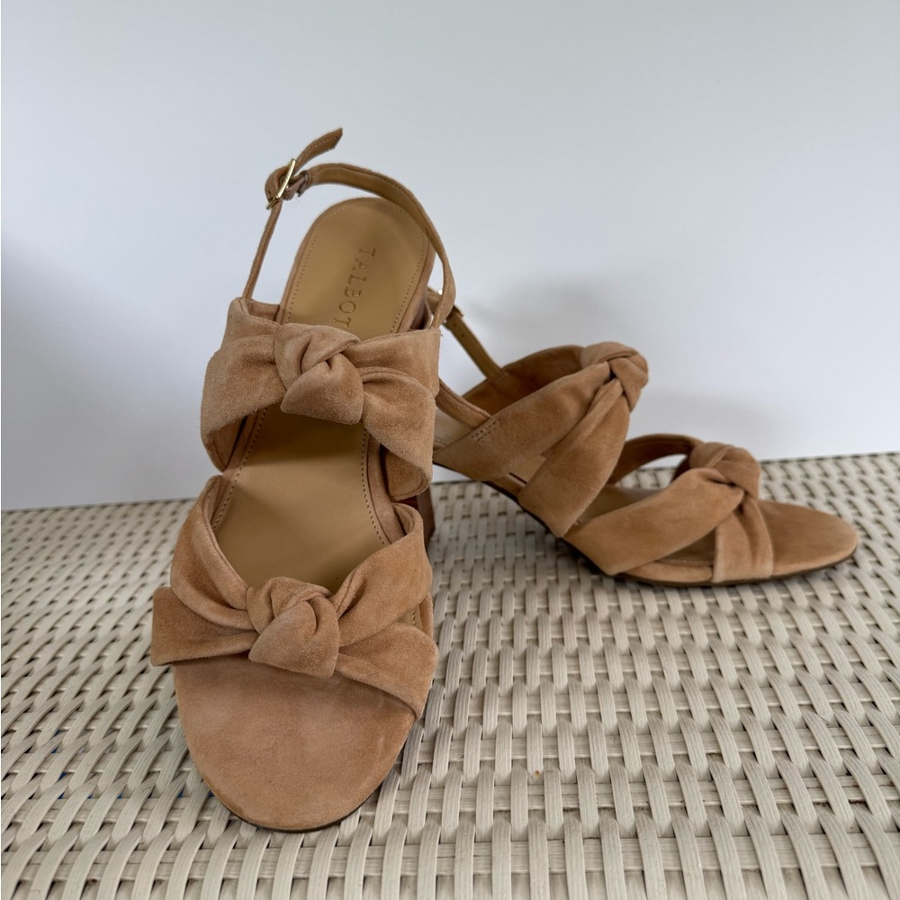 New Talbots Beatrice Knot Sandal 10M Light Toffee Tan Women's Heeled Suede Shoes - Picture 2 of 6